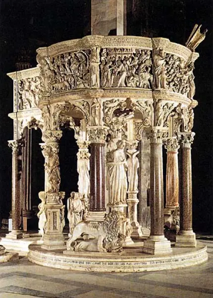 Giovanni Pisano. Pulpito di Pisa. 1302-1310.  Marmo. h. cm. 461. Duomo di Pisa.