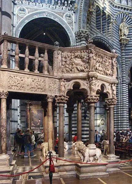 Nicola Pisano e aiuti. Pulpito. 1266-69. Marmo. h.cm. 460. Siena, Duomo.