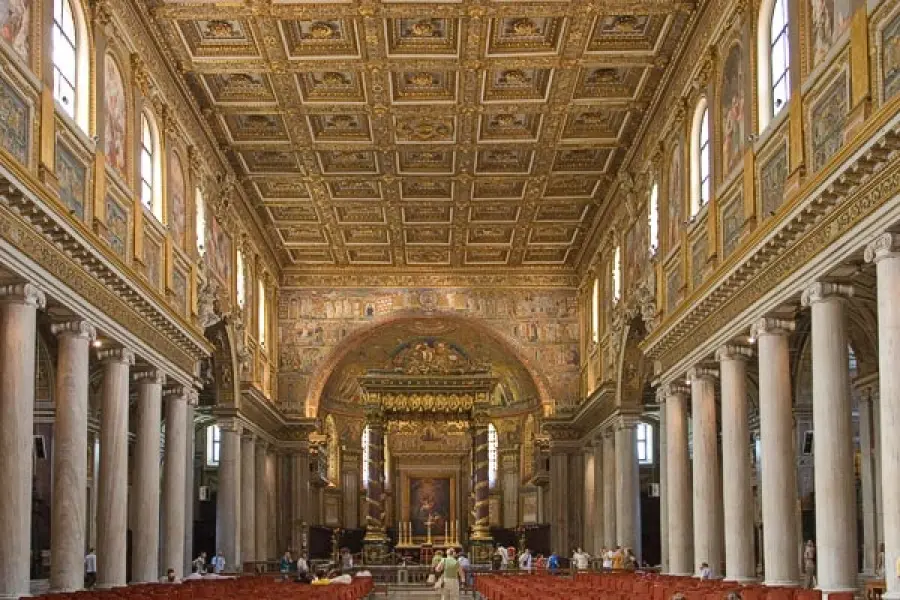 Basilica di santa Maria Maggiore. sec.IV-V. Interno. Roma.