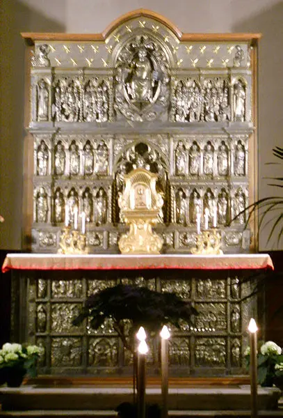 Altare argenteo di San Iacopo. Pistoia Cattedrale, cappella del Crocifisso. Realizzato fra 1287 e 1456 da alcuni degli orafi più valenti del tempo.