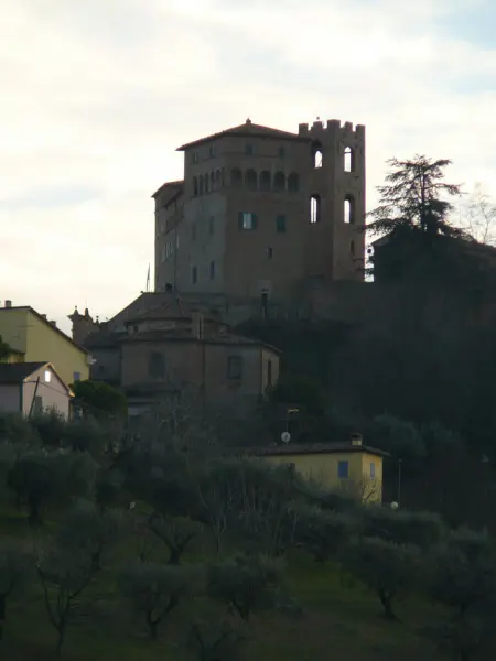 Longiano.Veduta del Castello Malatestiano (sec. XIII)