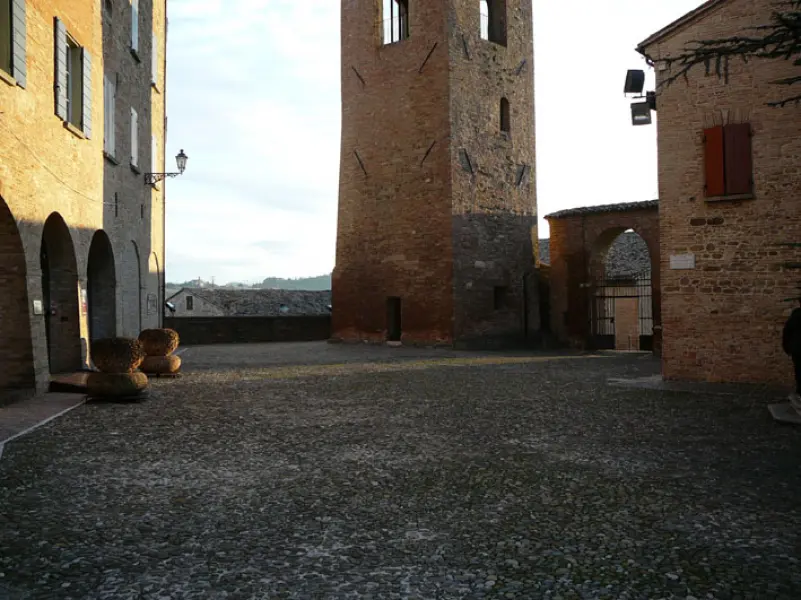 Veduta della corte Carlo Malatesta allinterno del Castello di Longiano.