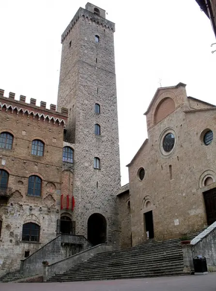 Palazzo Comunale e la Collegiata. San Gimignano.