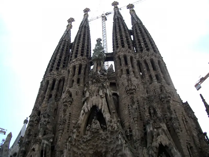 Antoni Gaudì. Sagrada Familia. Iniziata 1883. dett. delle guglie. Barcellona