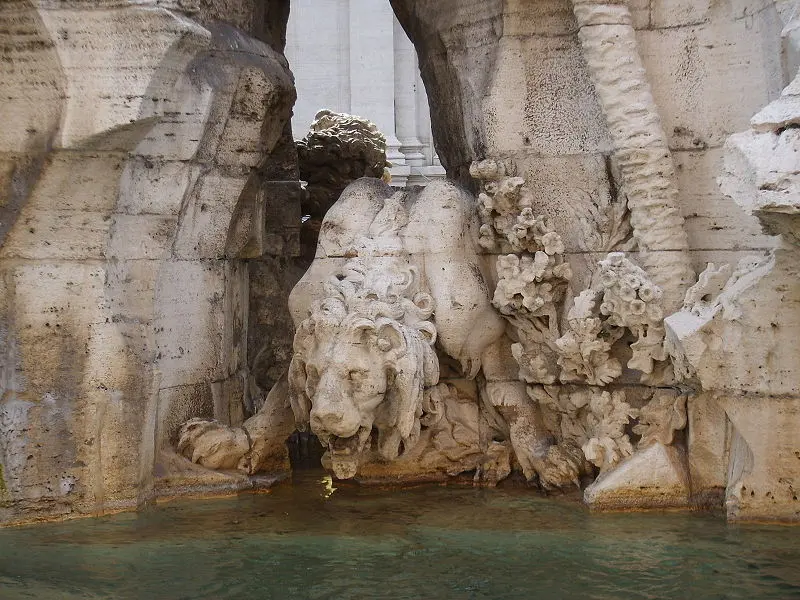 Gianlorenzo Bernini. Fontana dei Quattro Fiumi. 1648-1651. Part. del leone. Travertino. Roma, piazza Navona