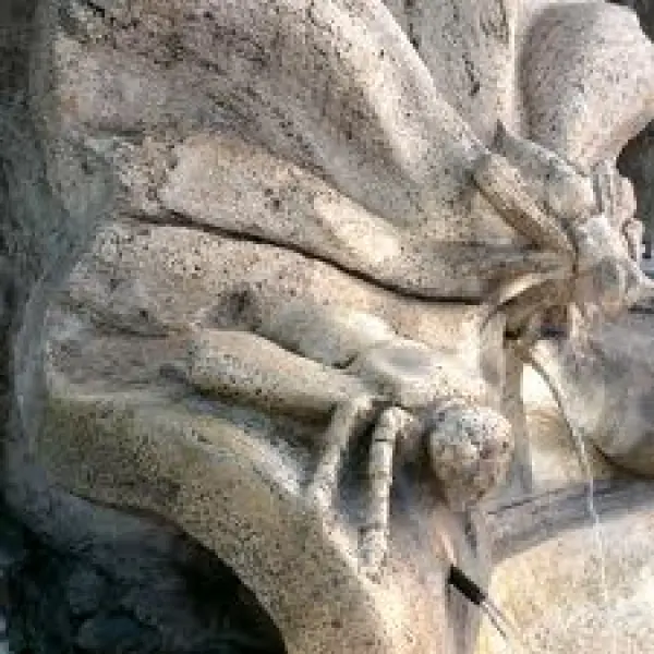 Gianlorenzo Bernini. Fontana delle Api. Part. 1644. Travertino. Roma, piazza Barberini.