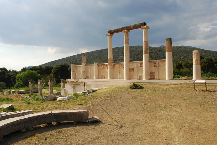 Resti del santuario di Asclepio a Epidauro.