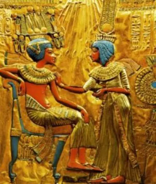 <p class="wp-caption-text">Trono segreto di Tutankhamon, metà del XIV sec. a. C. Il Cairo, Museo Egizio</p>