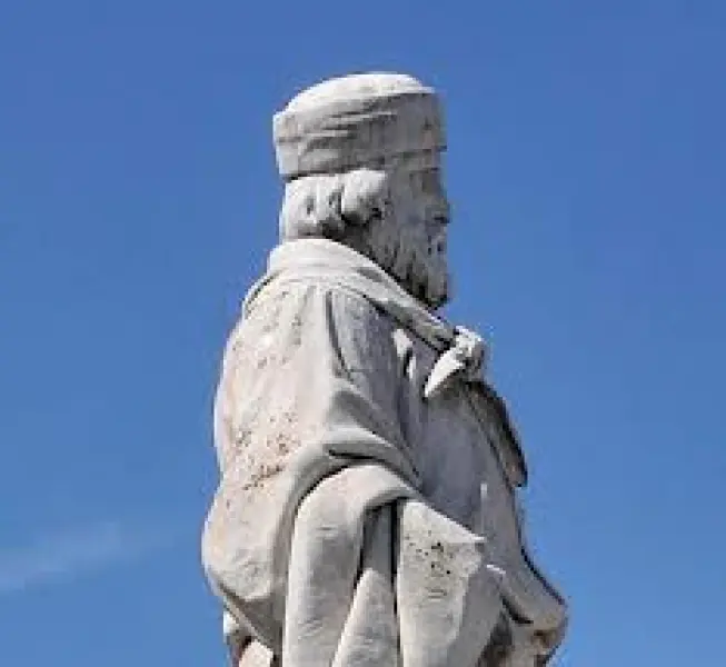 <p>Tullo Golfarelli. Giuseppe Garibaldi. part. 1884. statua in marmo, Cesenatico, Piazza Pisacane. </p>