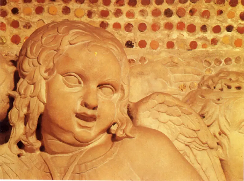 <p>Donatello. Cantoria. 1433-39. part. Marmo, mosaico e bronzo. cm. 348X570. Firenze, Museo dell'Opera del Duomo.</p>