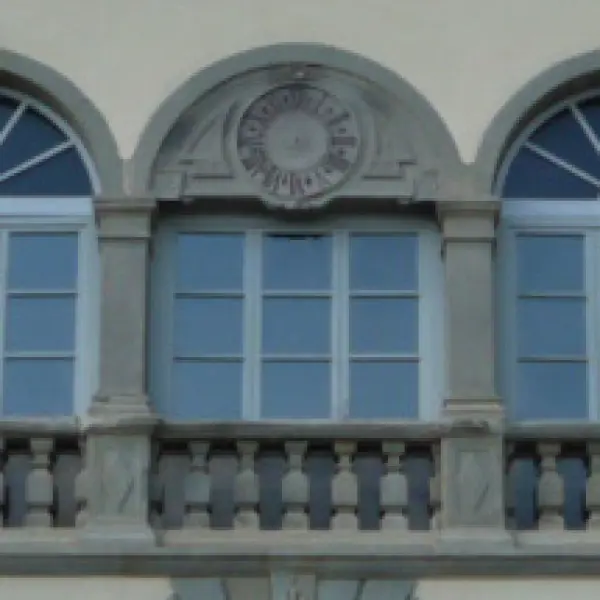 <p>Villa Mausolea. 1647-50. Part. delle loggia. Partina (AR). Foto: A. Cocchi</p>