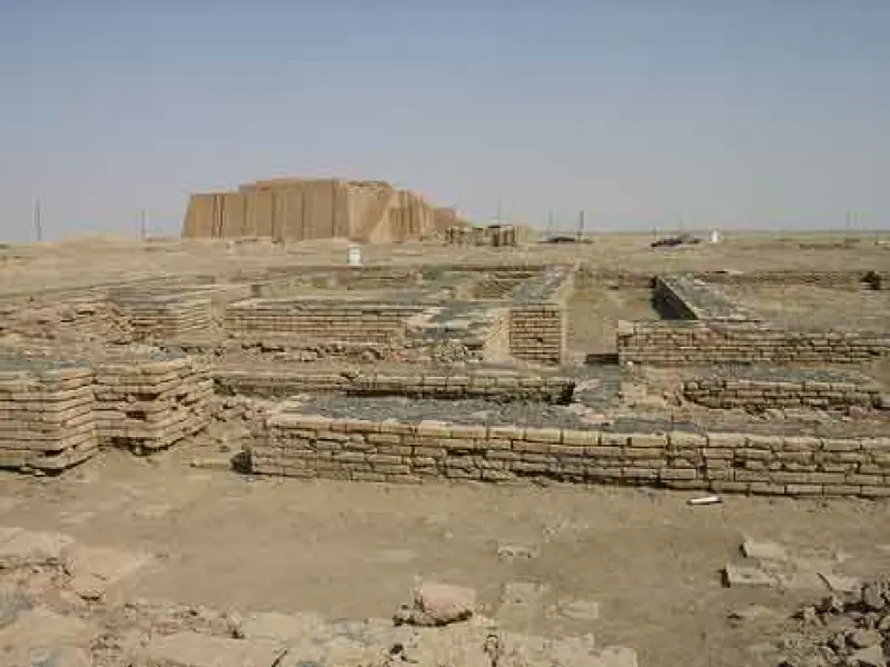 Resti dell'antica città di Ur, presso Nassrya, Iraq.
