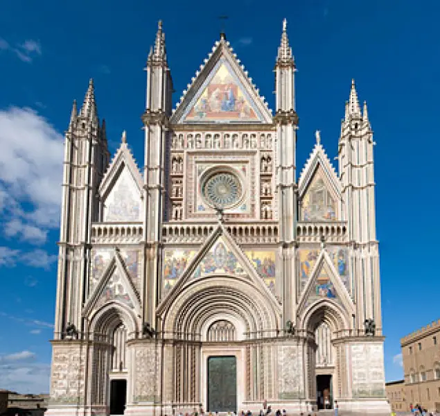 Lorenzo Maitani. Duomo di Orvieto.Facciata. Iniziata nel 1310.